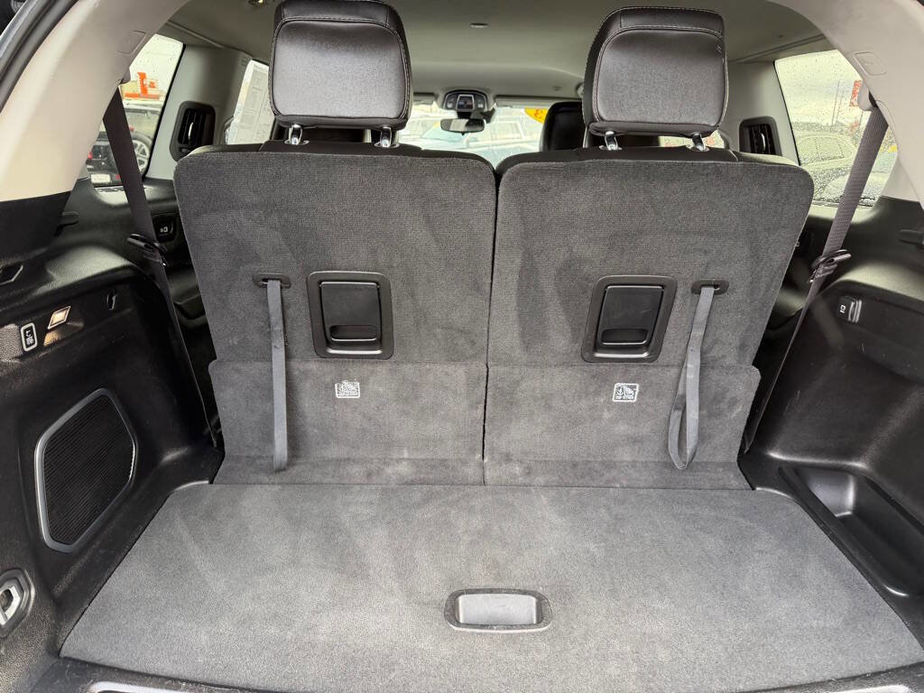 Used 2023 Jeep Grand Cherokee L Limited image 25