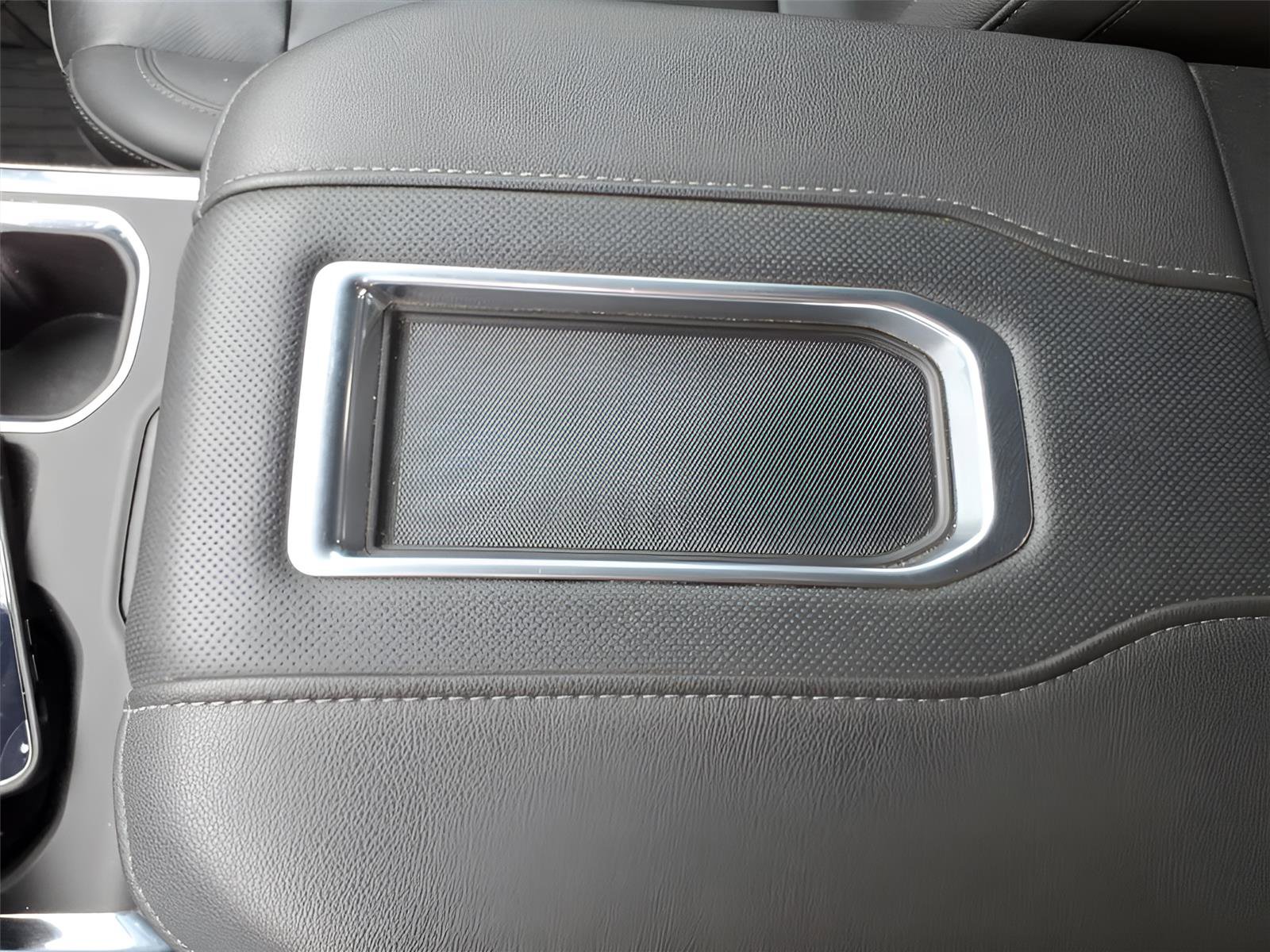 Used 2022 Chevrolet Silverado 1500 LTZ w/ LTZ Premium Package image 29