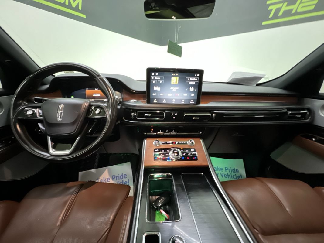 Used 2020 Lincoln Aviator Reserve w/ Equipment Group 201A RWD image 18