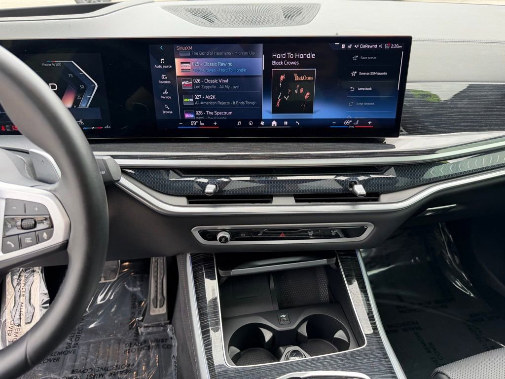 Used 2024 BMW X5 sDrive40i w/ M Sport Package image 21