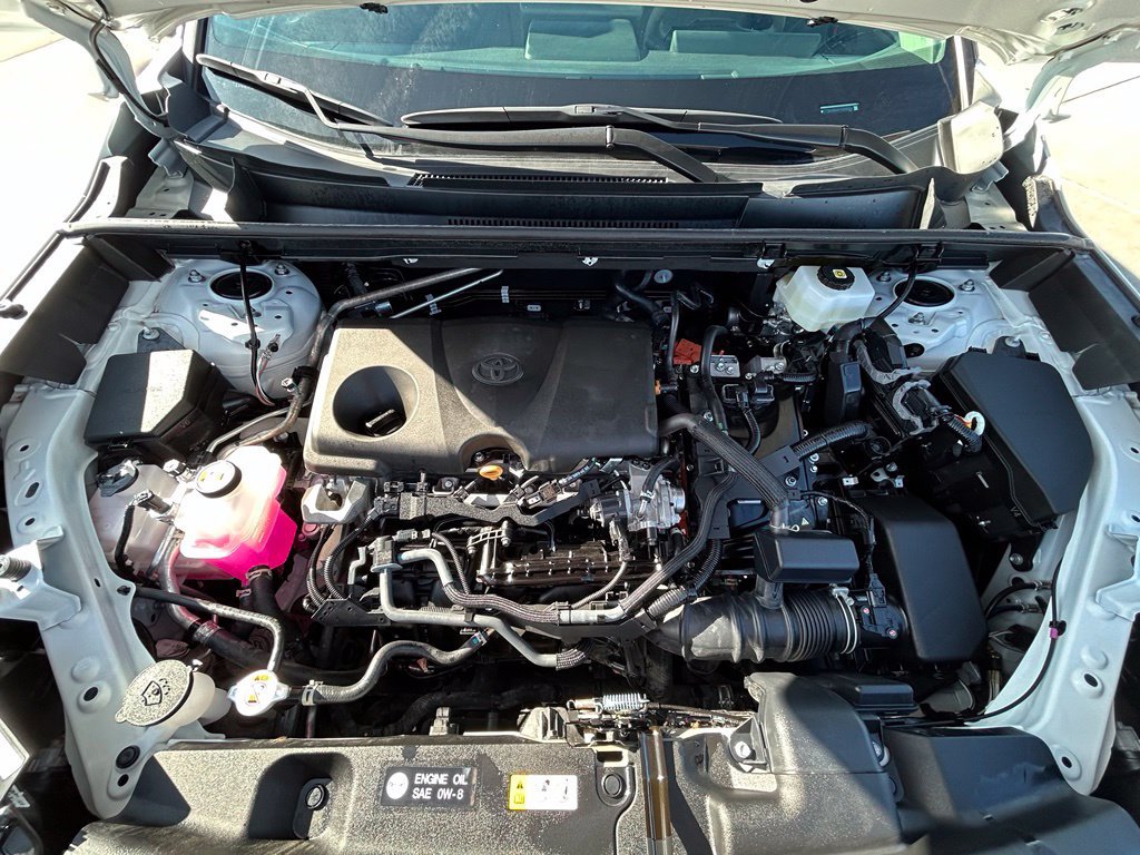 Used 2026 Toyota RAV4 LE AWD/4WD image 32