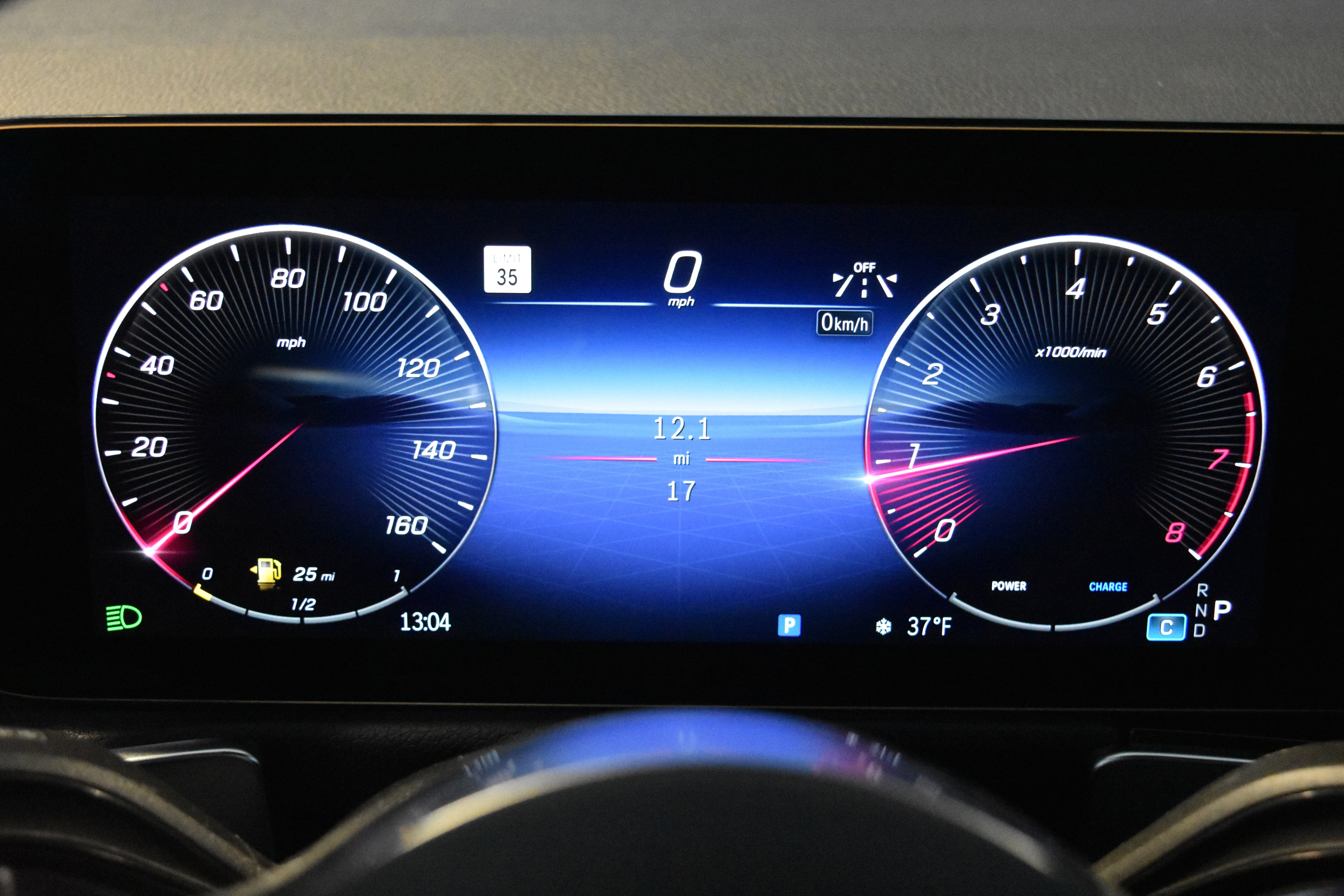 New 2026 Mercedes-Benz GLB 250 4MATIC image 17