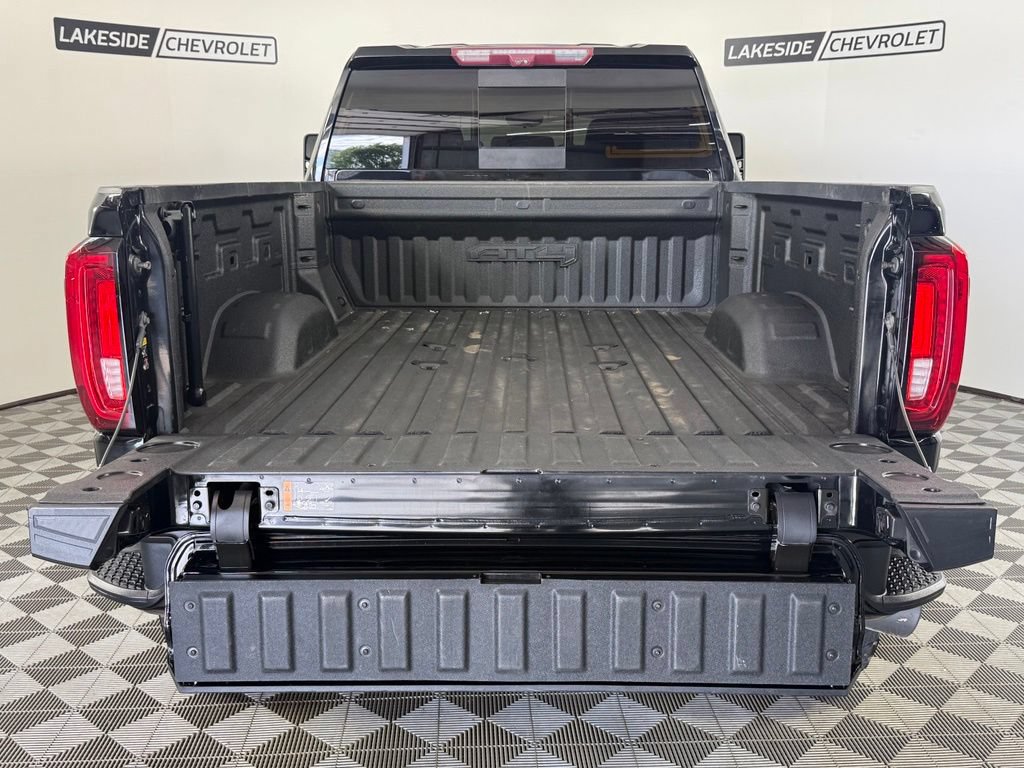 Used 2021 GMC Sierra 3500 AT4 w/ AT4 Premium Plus Package AWD/4WD image 15