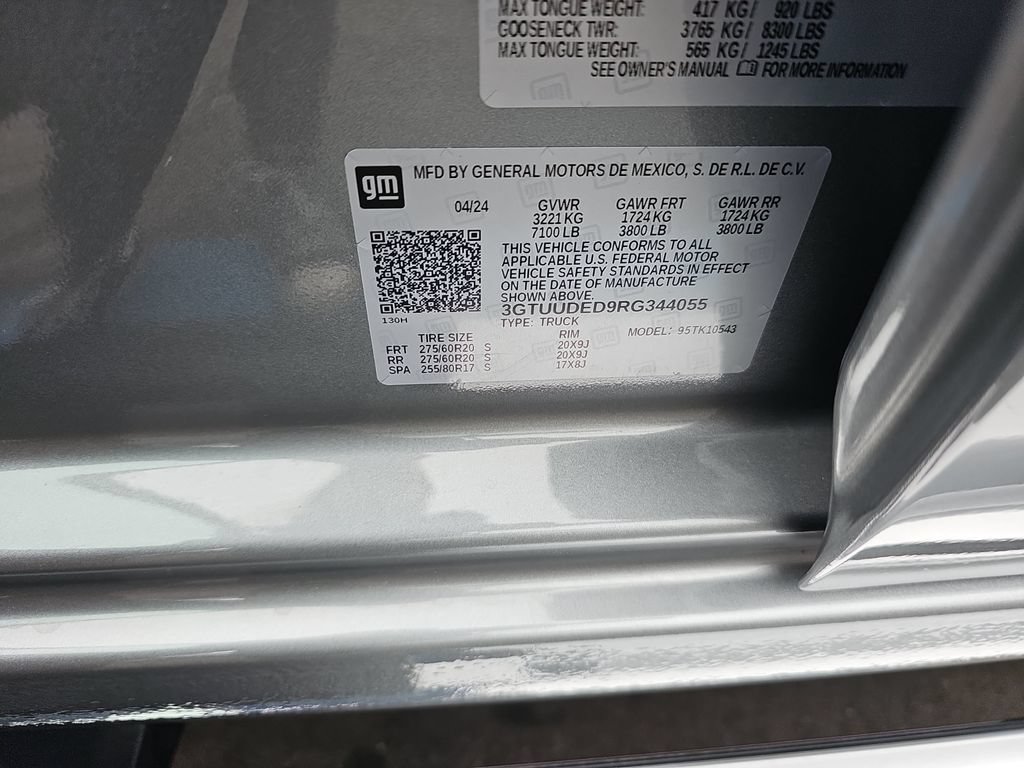 Used 2024 GMC Sierra 1500 SLT w/ SLT Premium Plus Package AWD/4WD image 33