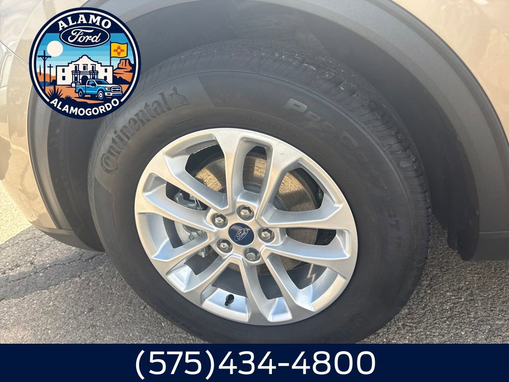 Used 2021 Ford Escape SE w/ Convenience Package image 2