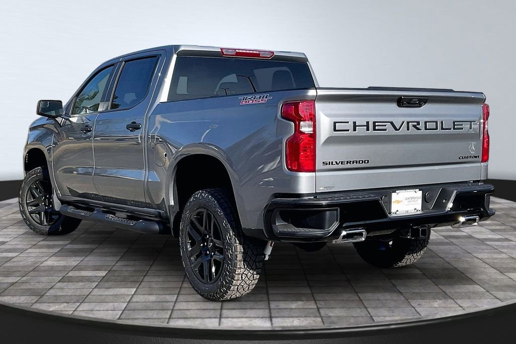 New 2026 Chevrolet Silverado 1500 Custom Trail Boss w/ LPO, Dark Essentials Package image 3