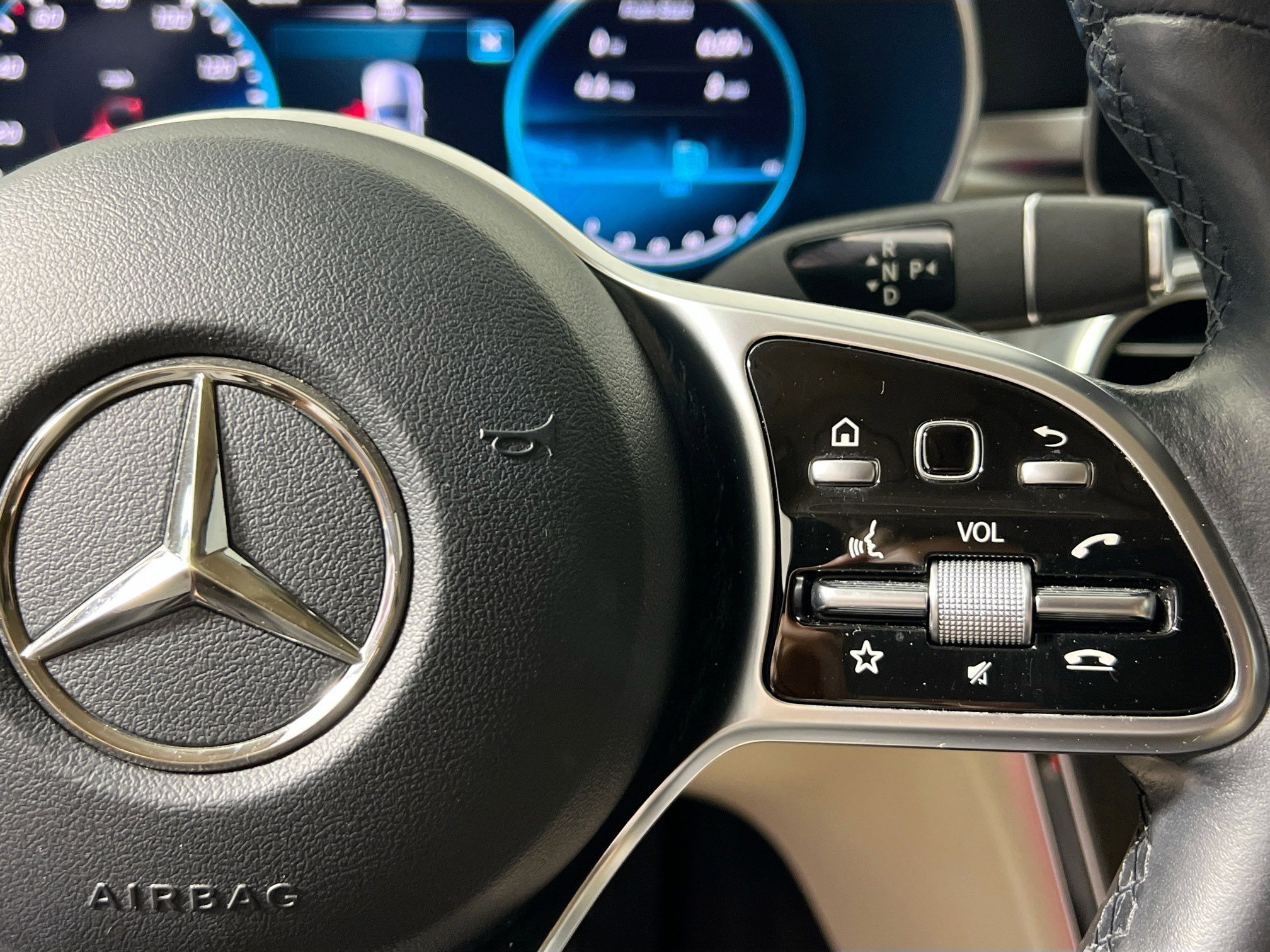 Used 2021 Mercedes-Benz C 300 Sedan image 19