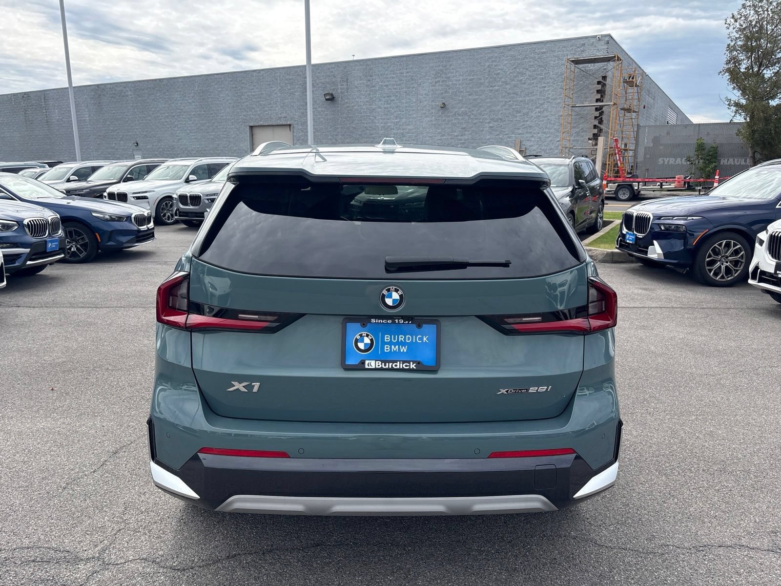 Used 2026 BMW X1 xDrive28i w/ Technology Package AWD/4WD image 5