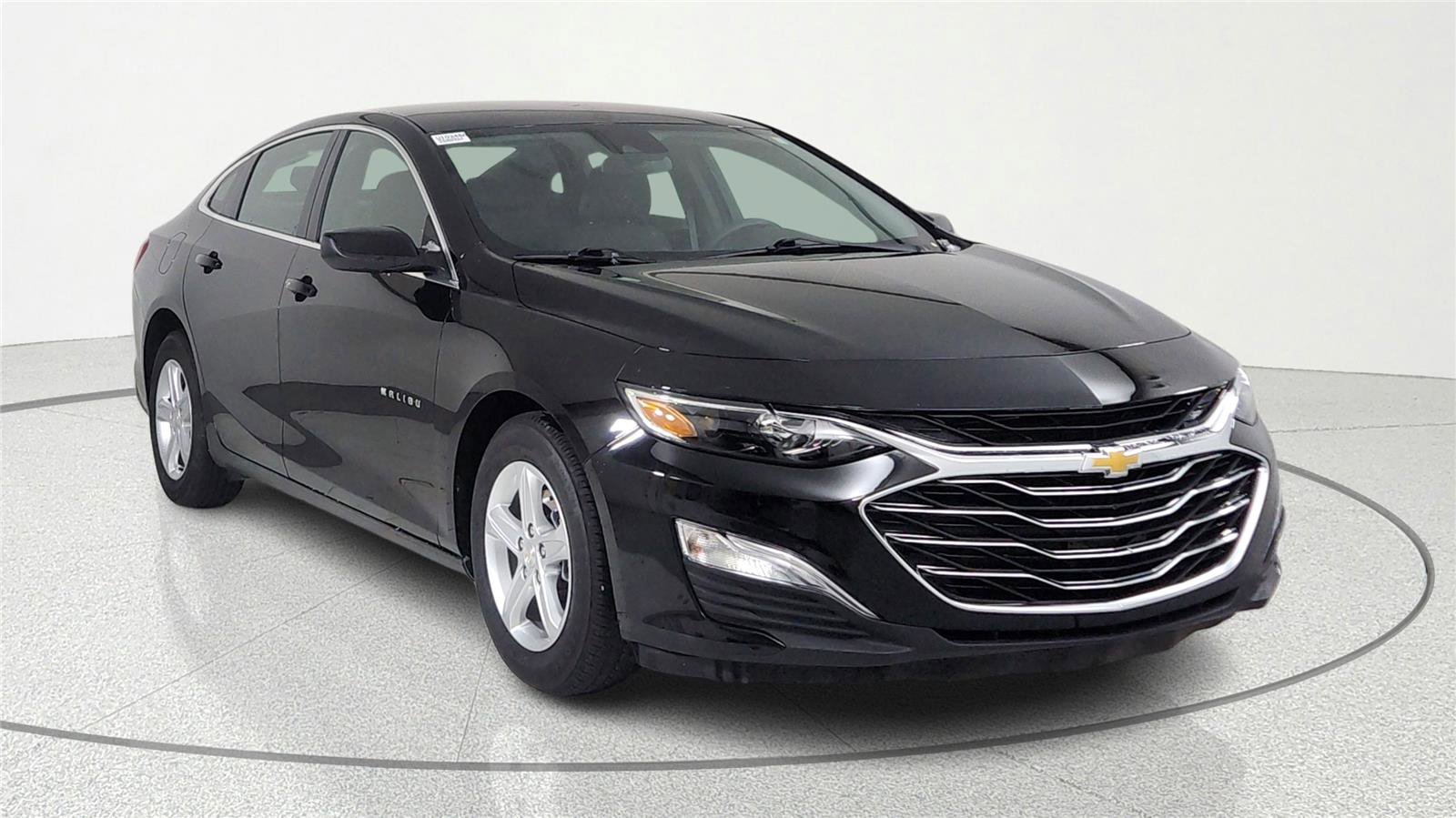 Used 2024 Chevrolet Malibu LS image 1