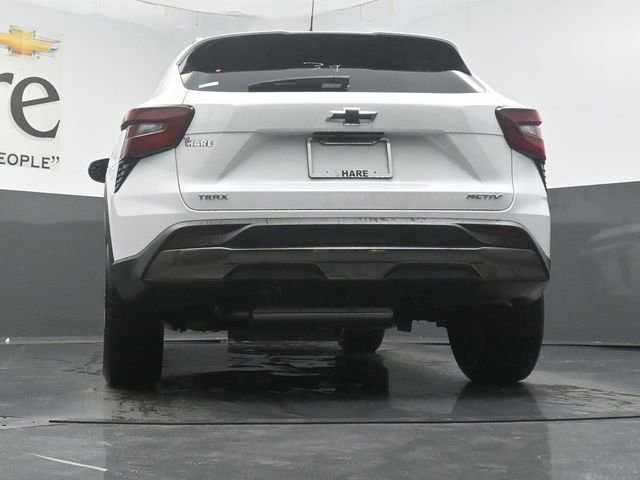 New 2025 Chevrolet Trax ACTIV w/ Sunroof Package image 32