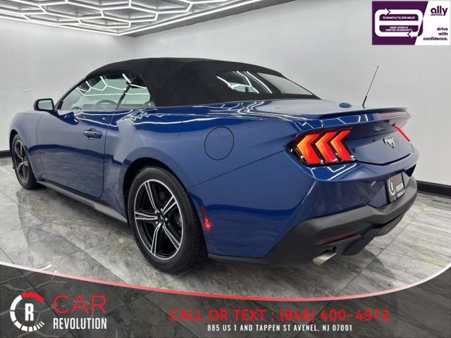 Used 2024 Ford Mustang Premium image 4