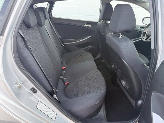 Used 2016 Hyundai Accent SE FWD image 9