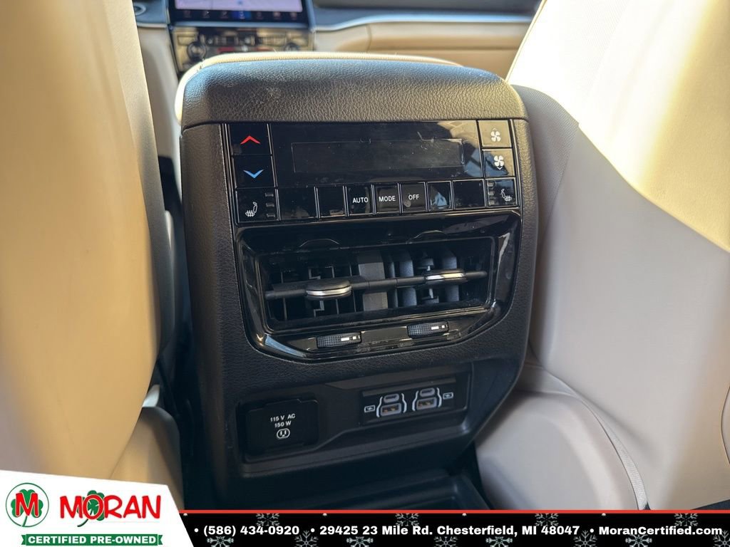 Used 2023 Jeep Grand Cherokee L Limited image 29