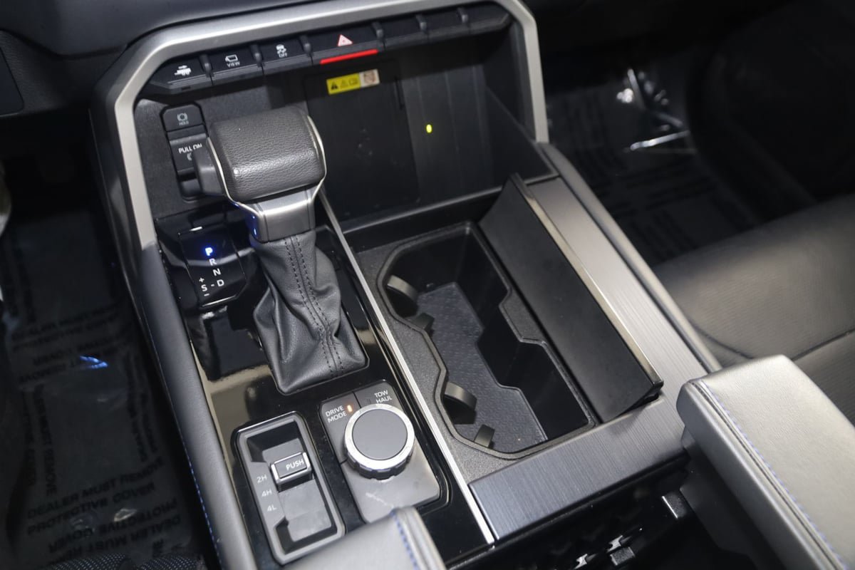 Used 2023 Toyota Tundra Platinum AWD/4WD image 29