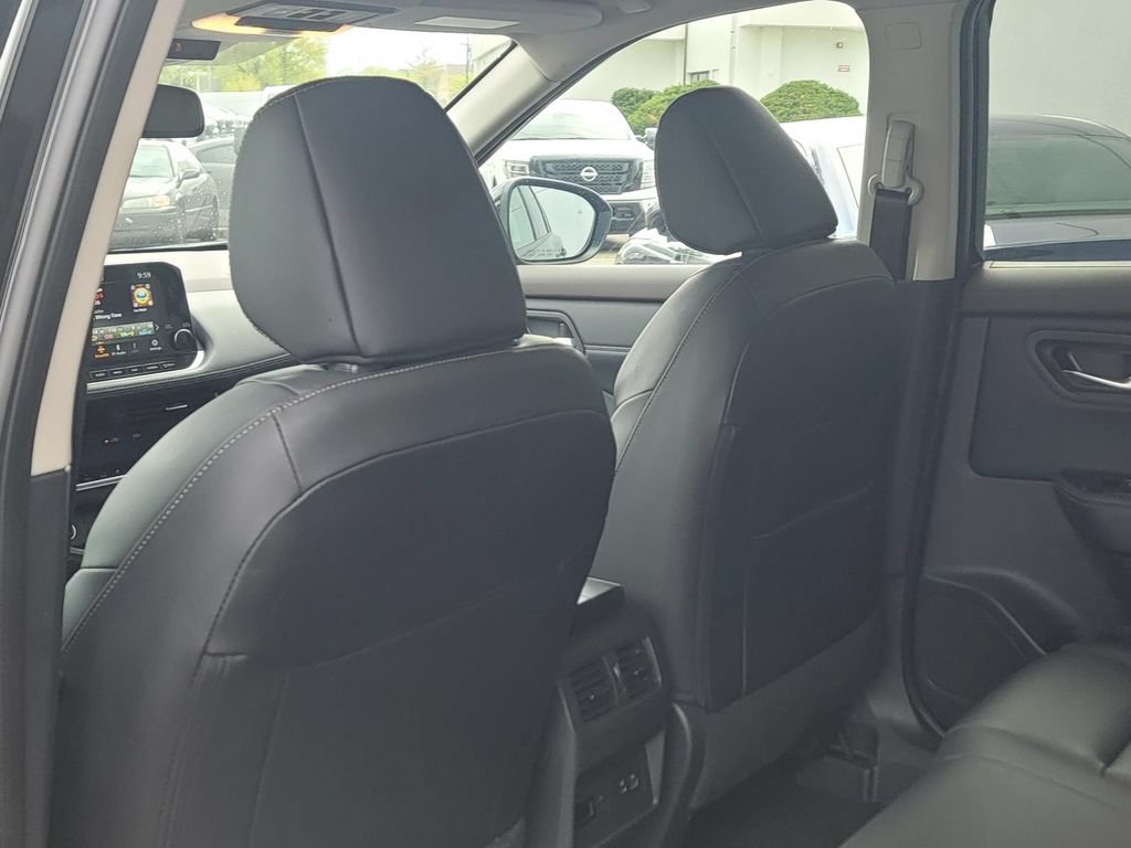 Used 2023 Nissan Rogue SL w/ SL Premium Package AWD/4WD image 14