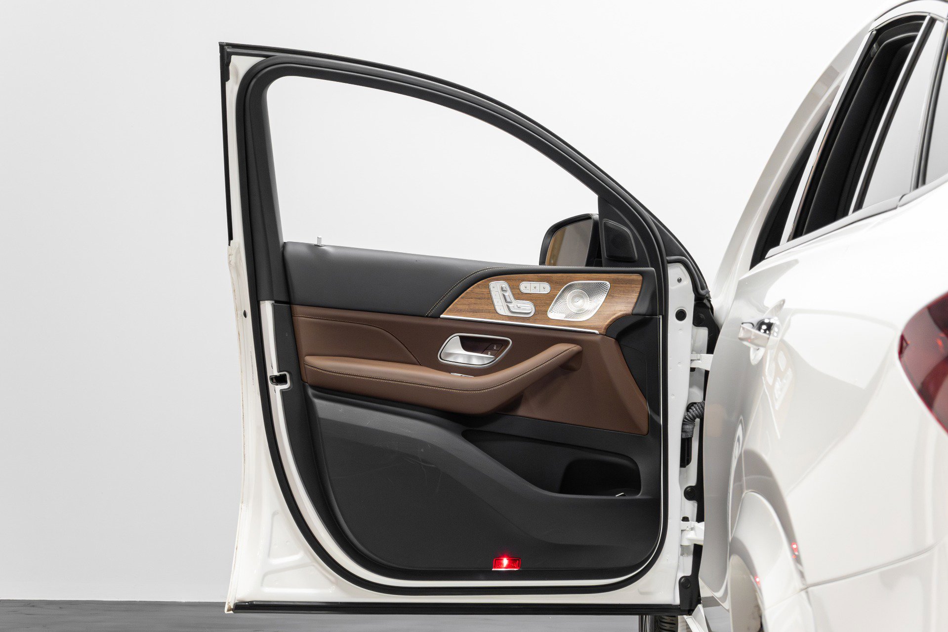 Used 2024 Mercedes-Benz GLE 53 AMG 4MATIC Coupe image 48