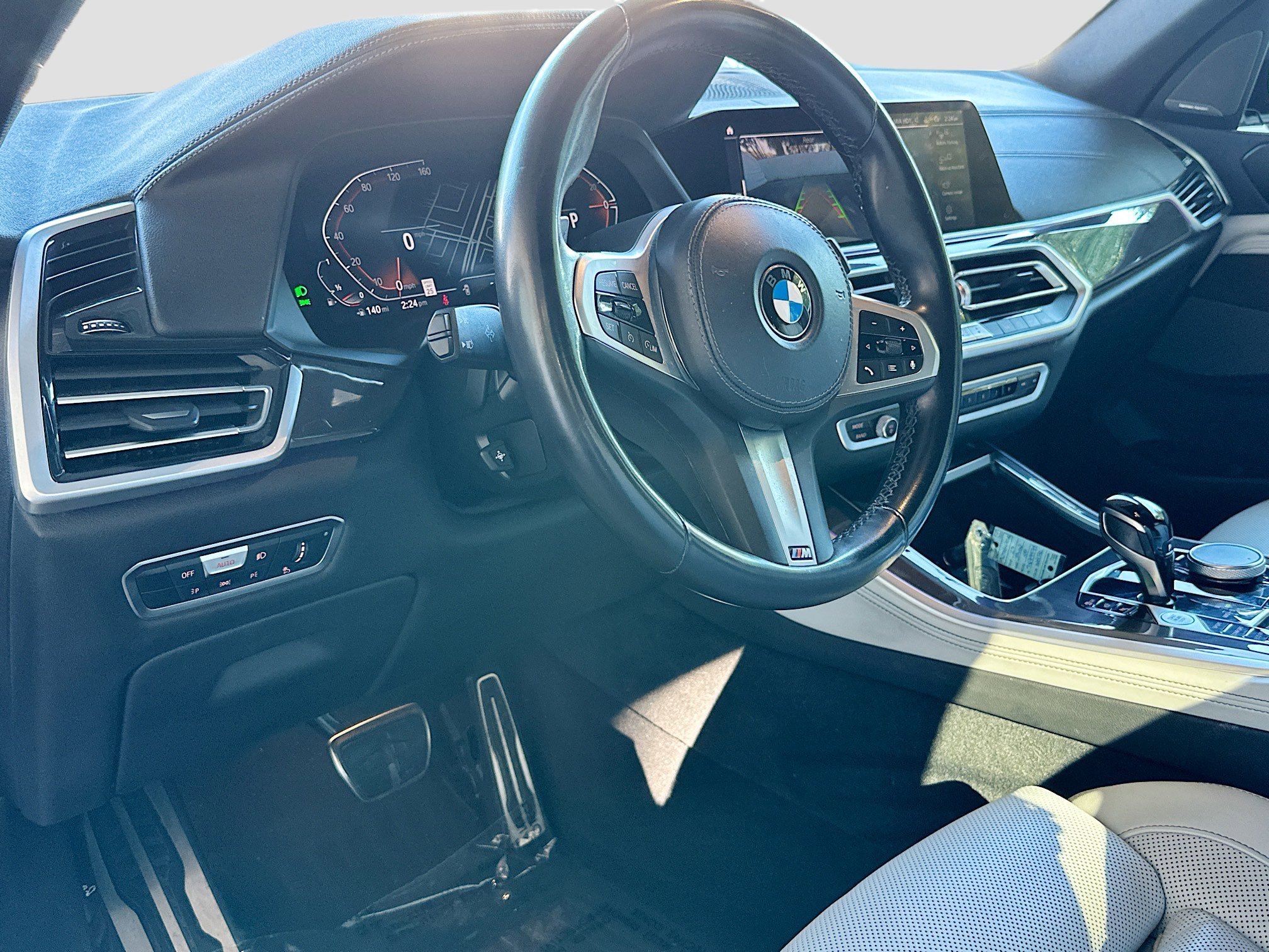 Used 2023 BMW X5 sDrive40i w/ M Sport Package image 9