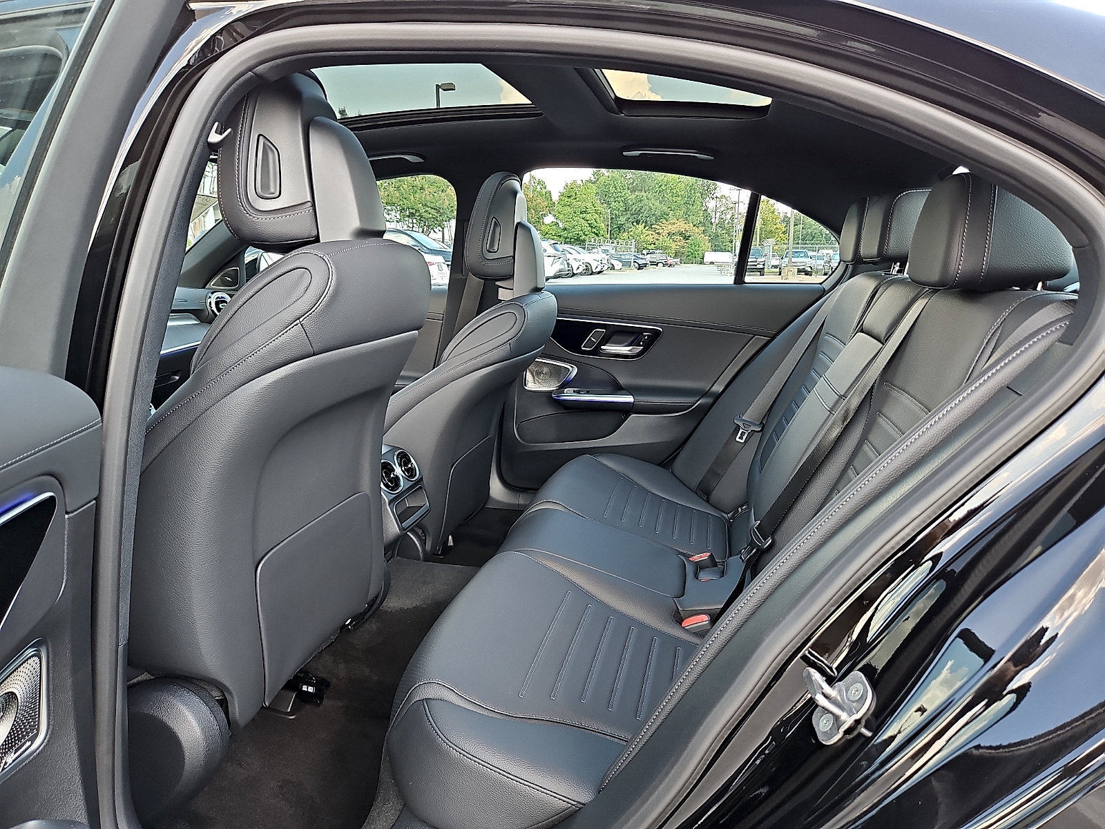 New 2026 Mercedes-Benz C 300 4MATIC Sedan image 6