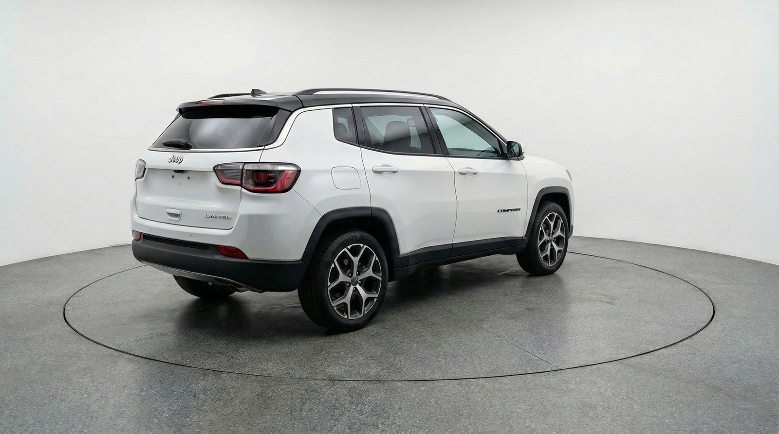 Used 2025 Jeep Compass Limited image 9