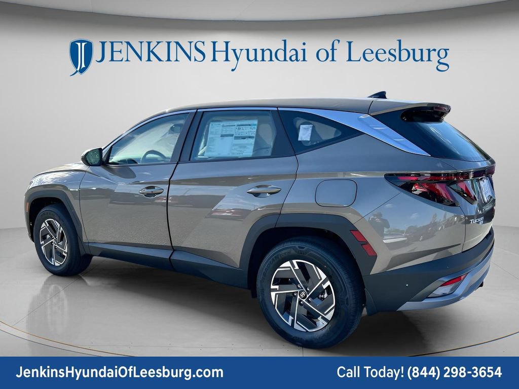 New 2026 Hyundai Tucson Blue SE w/ Tow & Go Package AWD/4WD image 7