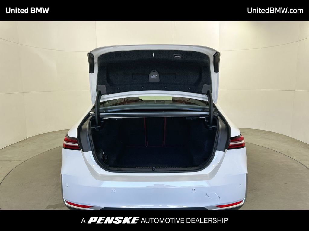 Used 2026 BMW 530i w/ Premium Package RWD image 22