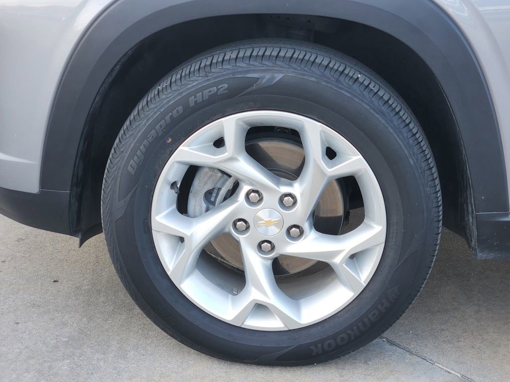 Used 2024 Chevrolet Trax LS w/ LS Convenience Package image 15