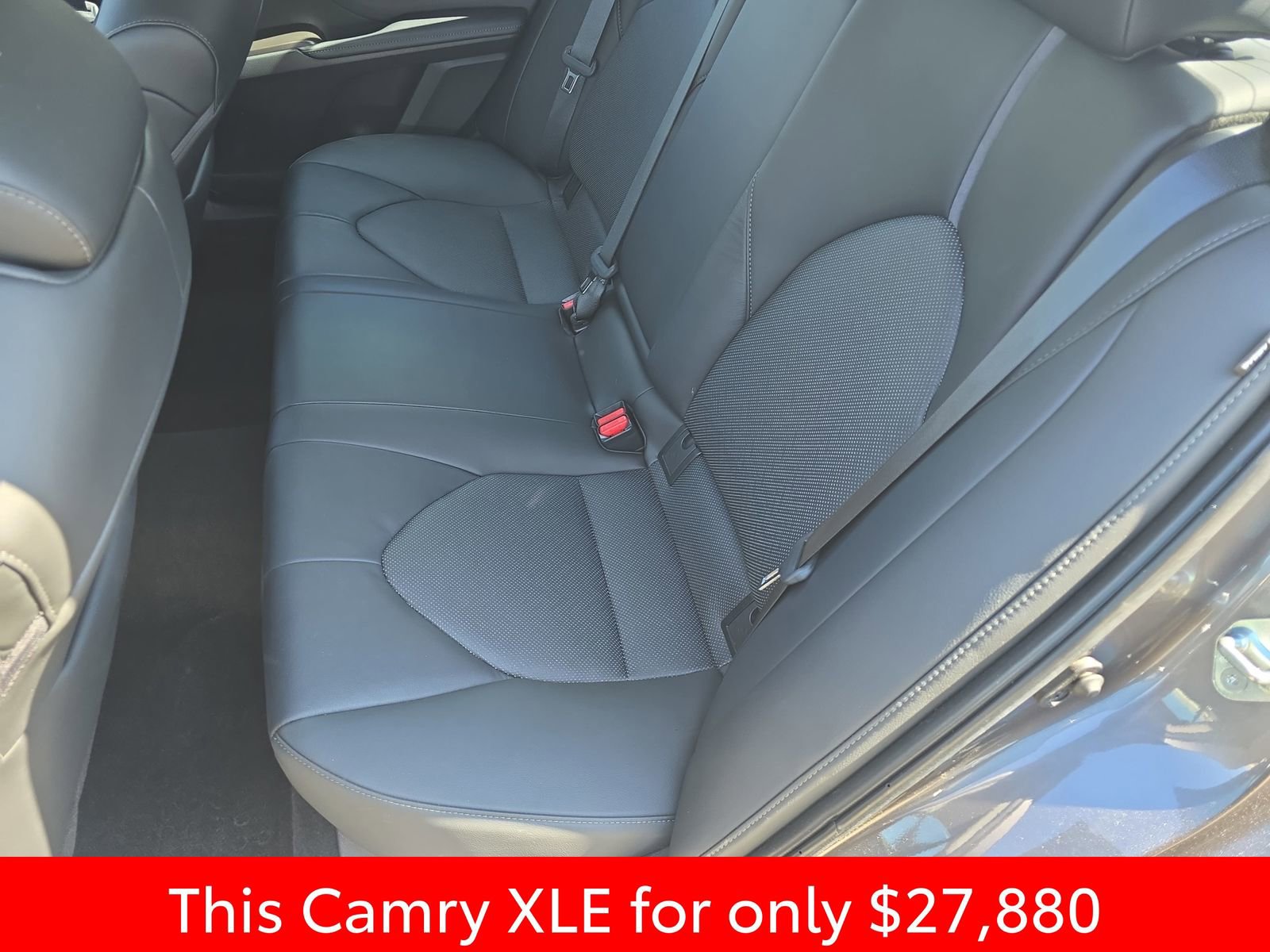 Used 2024 Toyota Camry XLE FWD image 19