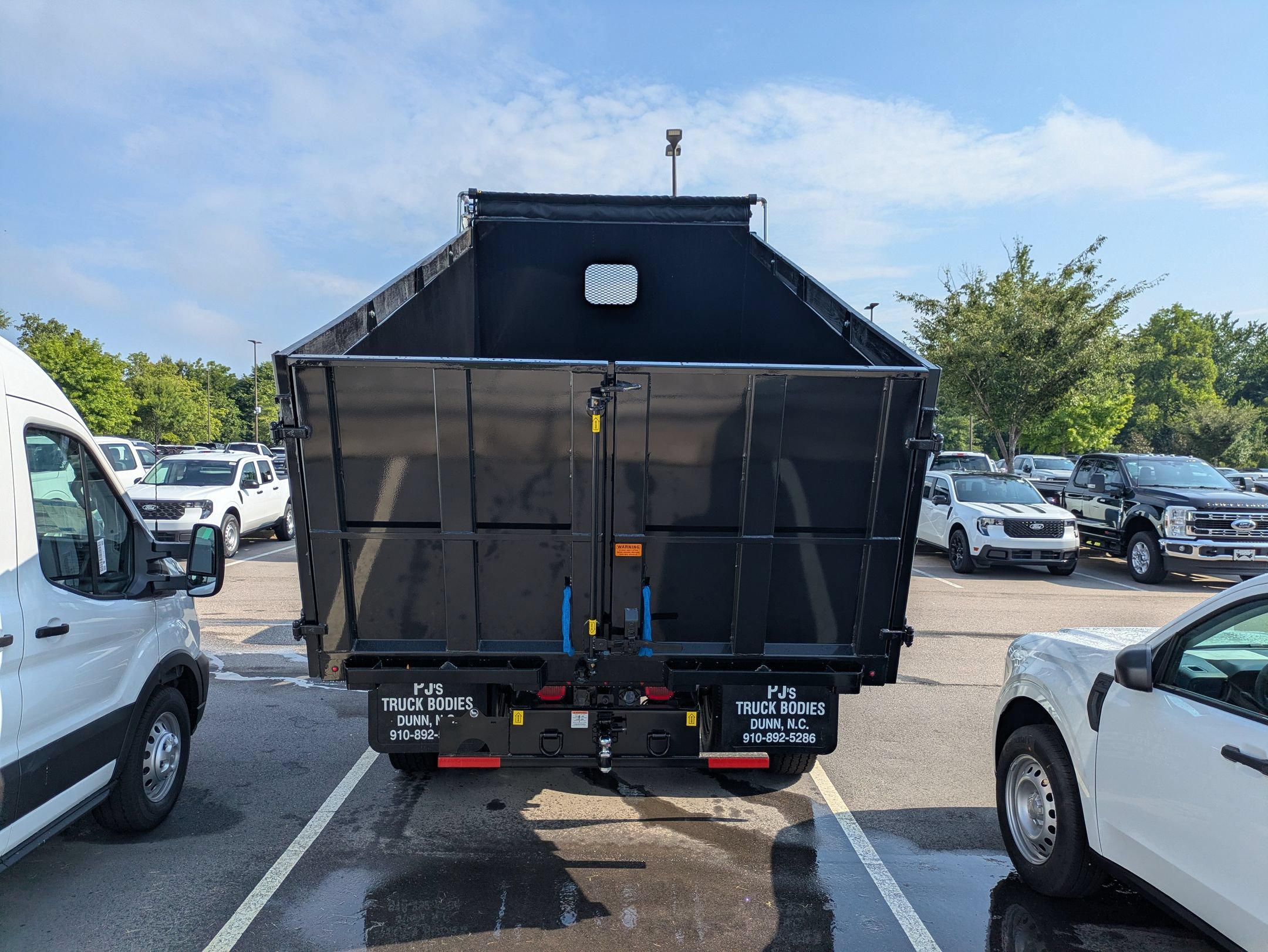 New 2027 Ford F750 2WD Regular Cab Super Duty image 30