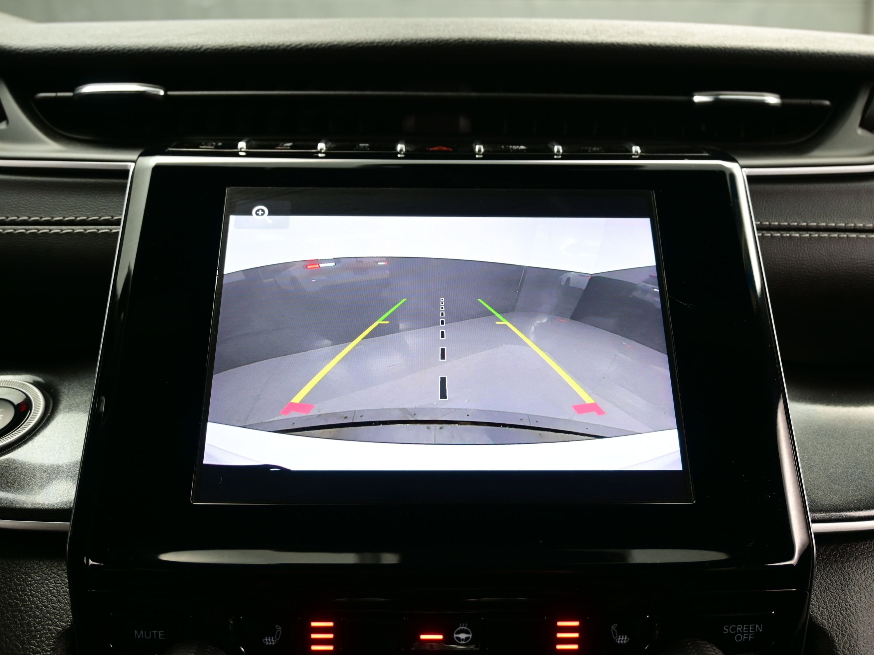 Used 2023 Jeep Grand Cherokee L Laredo image 19