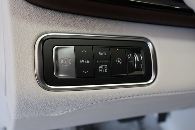 New 2026 Buick Enclave Avenir w/ Super Cruise Package AWD/4WD image 23