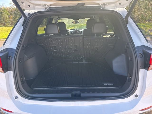 Used 2023 Chevrolet Equinox RS AWD/4WD image 11