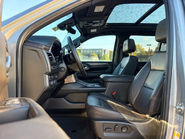 Used 2023 Chevrolet Tahoe High Country w/ Max Trailering Package AWD/4WD image 32
