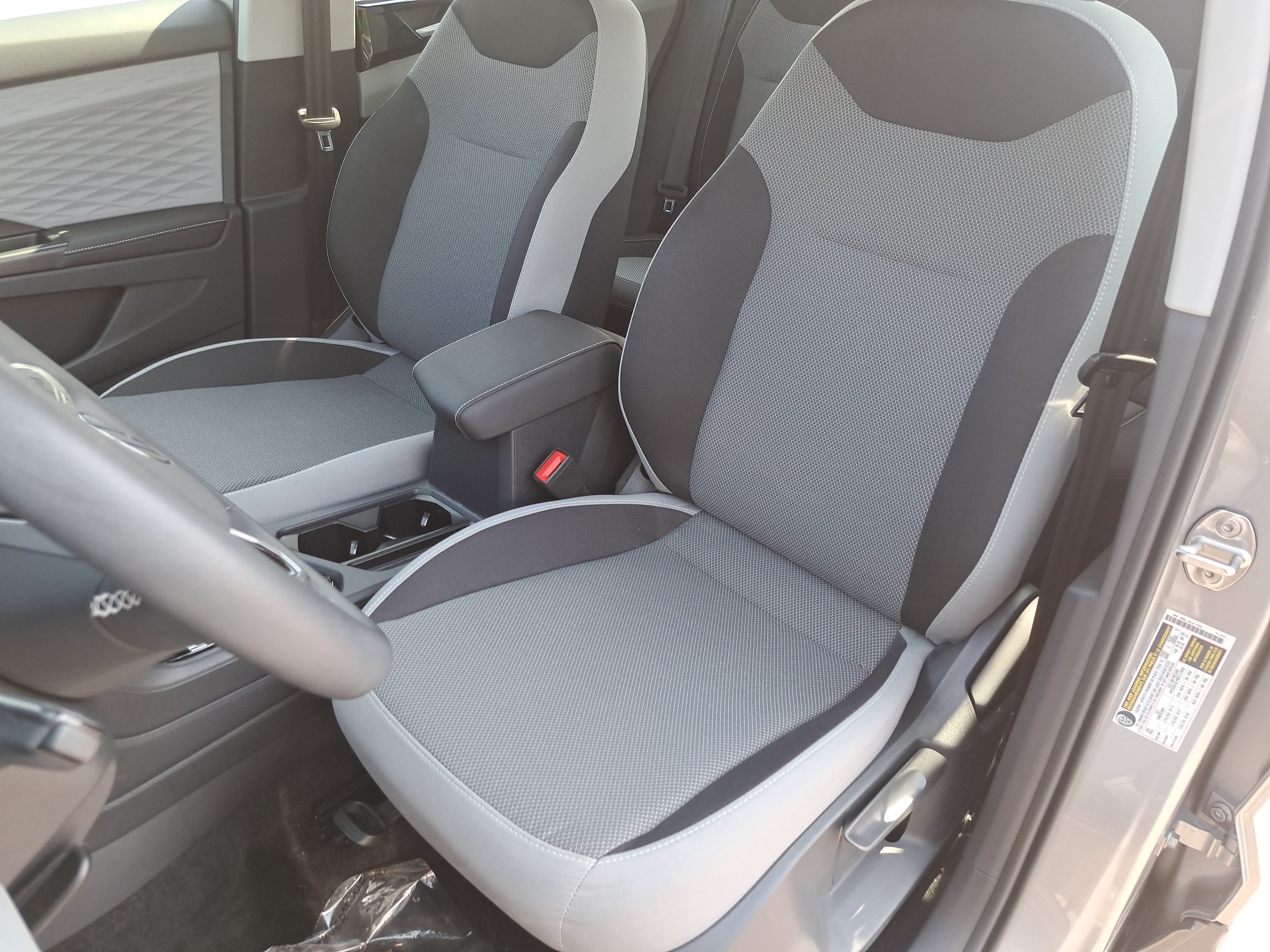 Certified 2024 Volkswagen Taos S FWD image 15