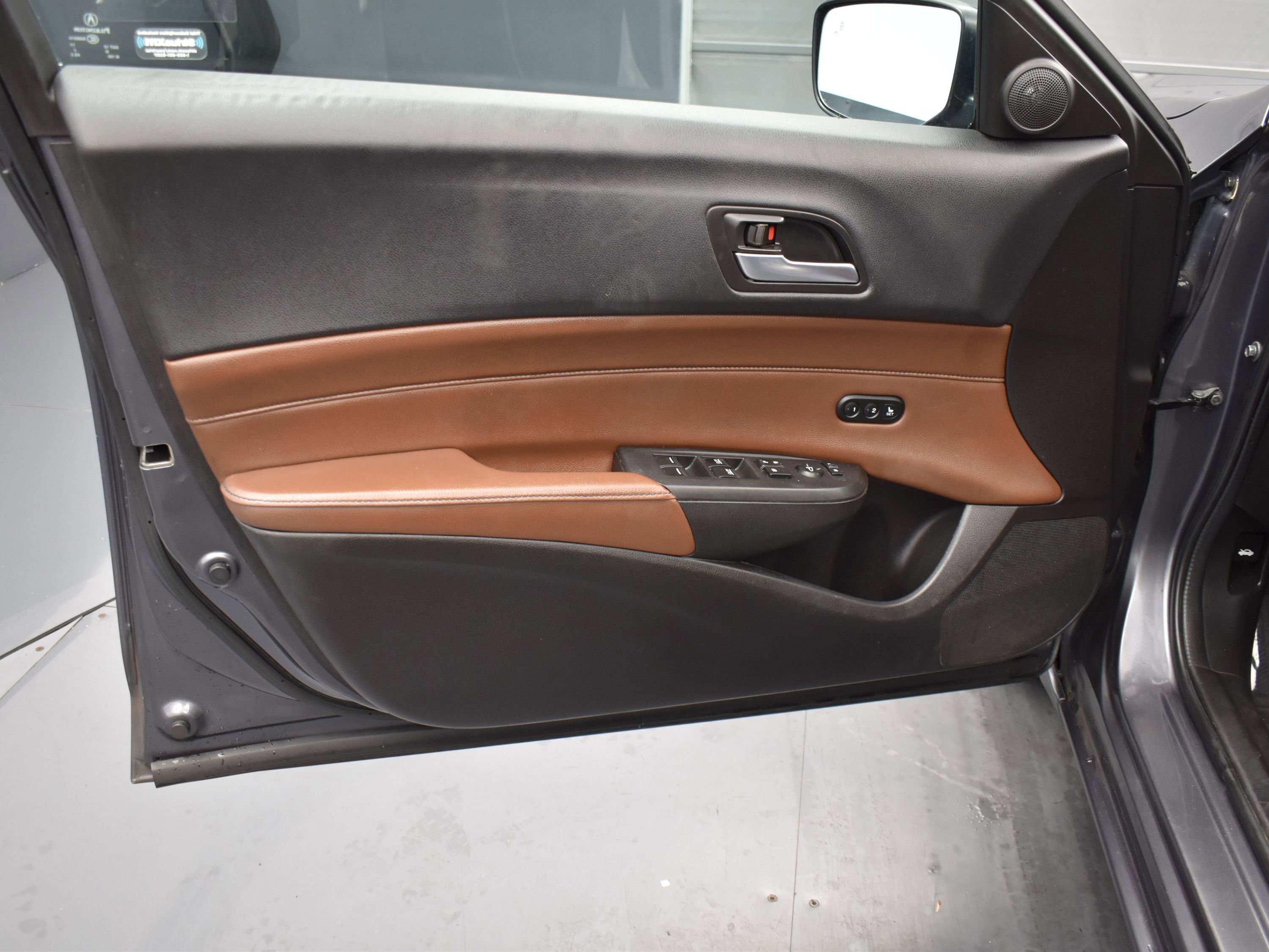 Used 2022 Acura ILX w/ Premium Package image 9