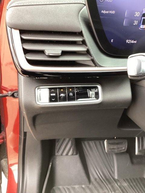 Used 2024 Buick Envision Sport Touring AWD/4WD image 11