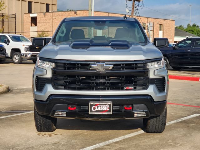 Used 2025 Chevrolet Silverado 1500 LT Trail Boss AWD/4WD image 2