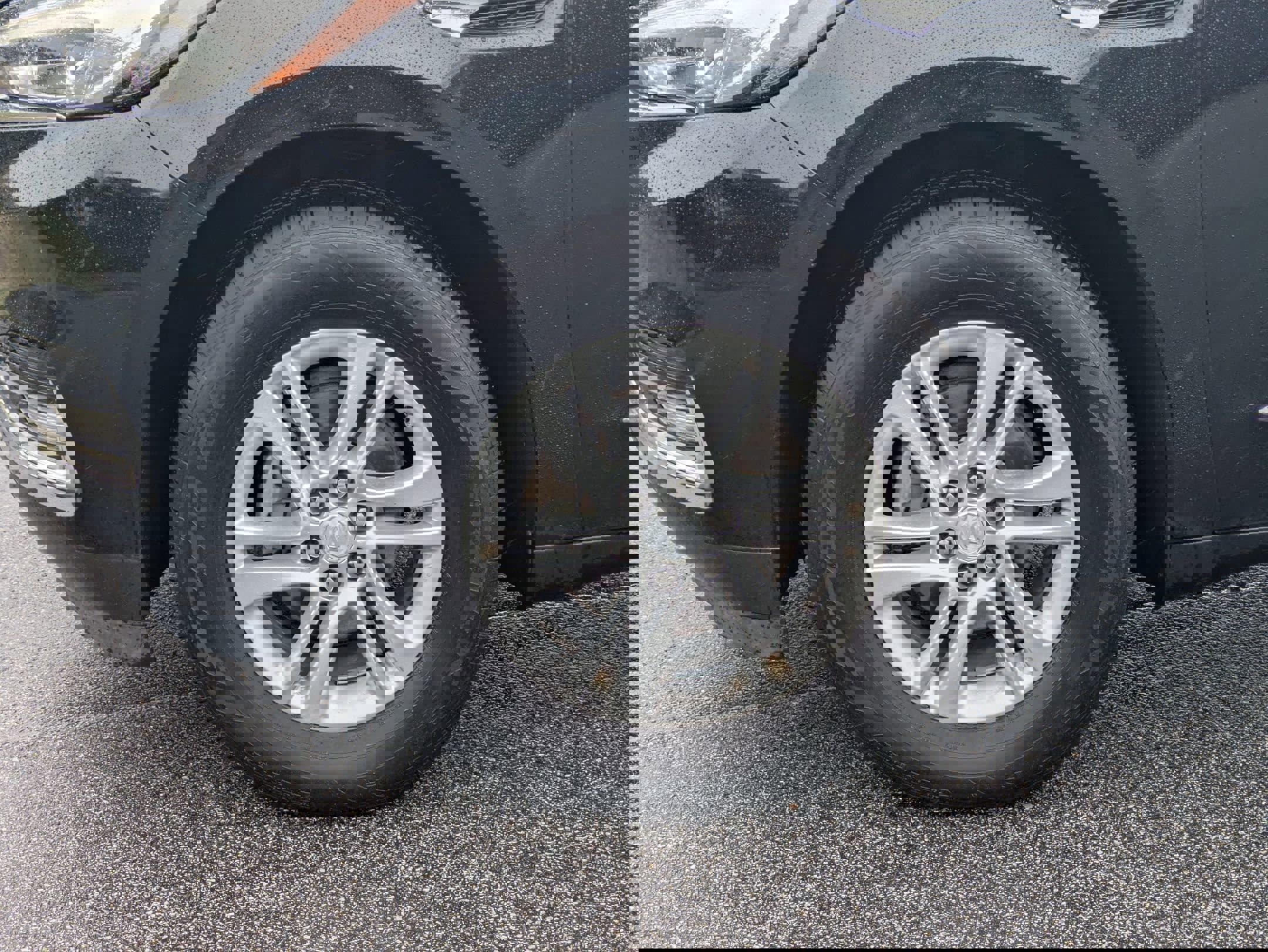 Used 2019 Buick Enclave Essence image 35