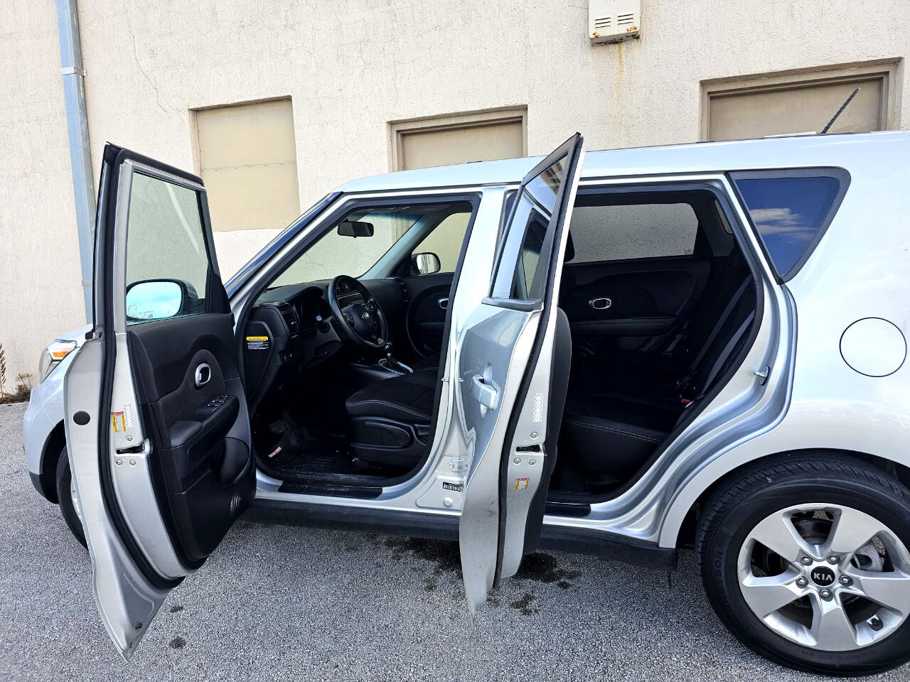 Used 2018 Kia Soul ! image 18
