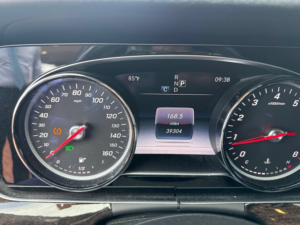 Used 2017 Mercedes-Benz E 300 image 4