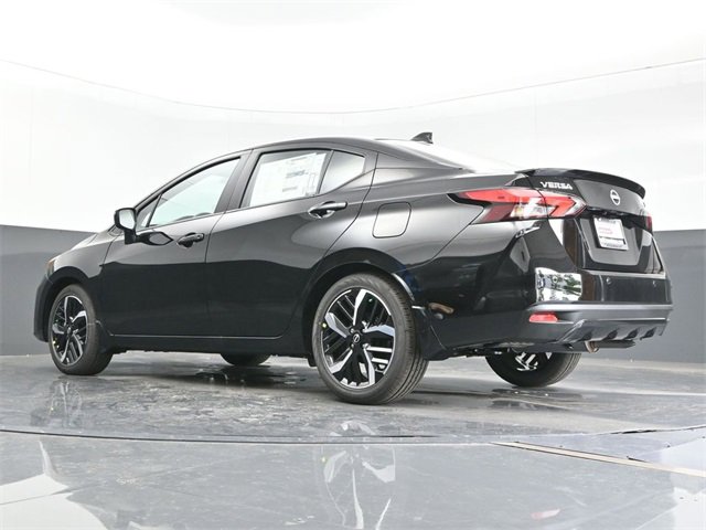 New 2025 Nissan Versa SR w/ Trunk Package image 21