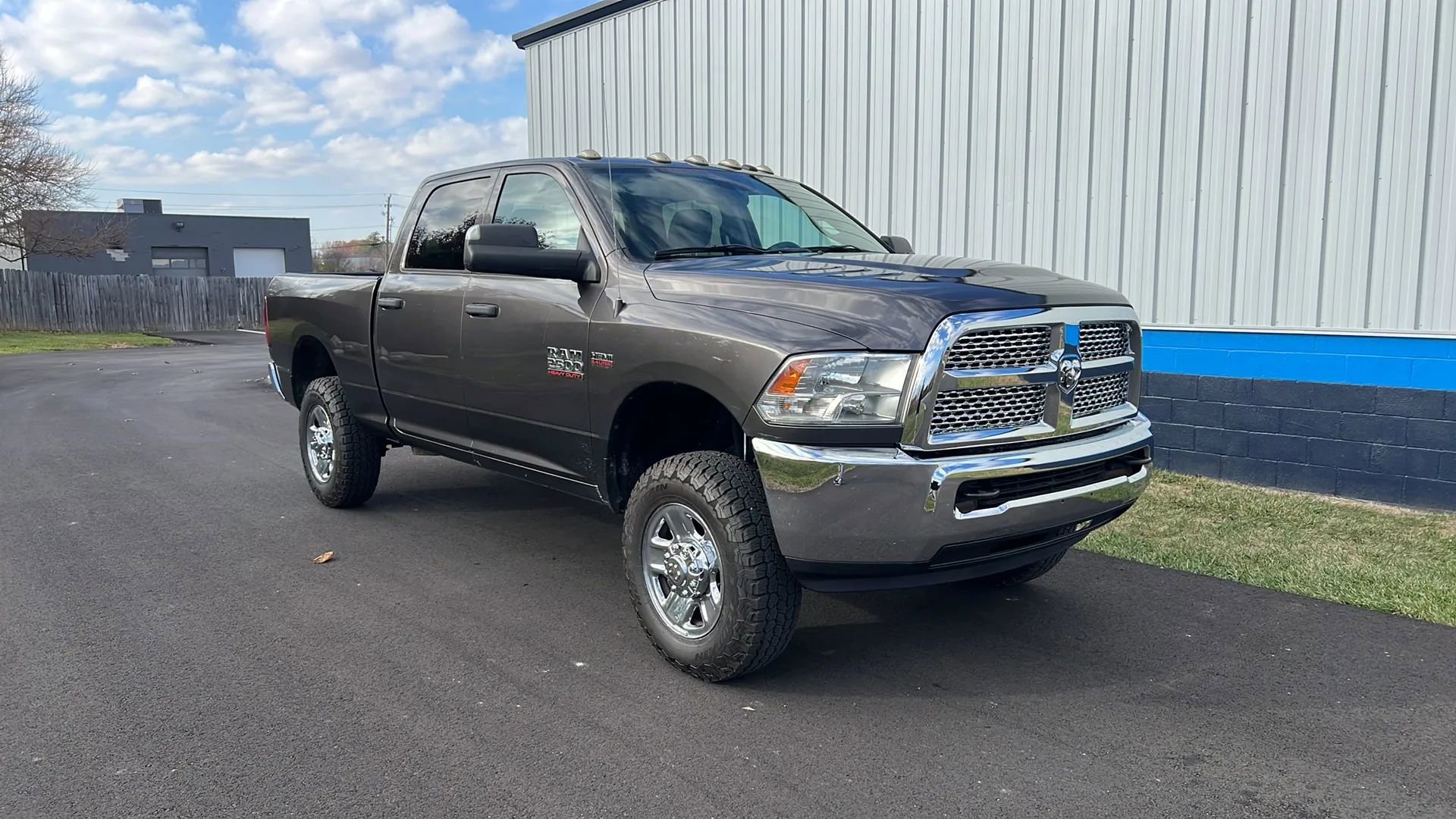 Used 2017 RAM 2500 Tradesman w/ Chrome Appearance Group image 5