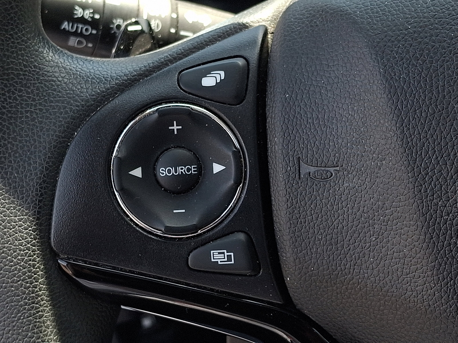 Used 2022 Honda HR-V EX image 23