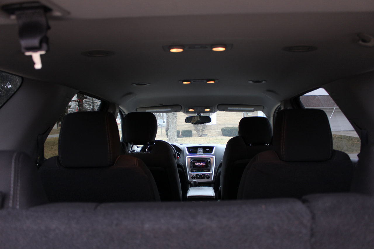 Used 2015 GMC Acadia SLE image 42