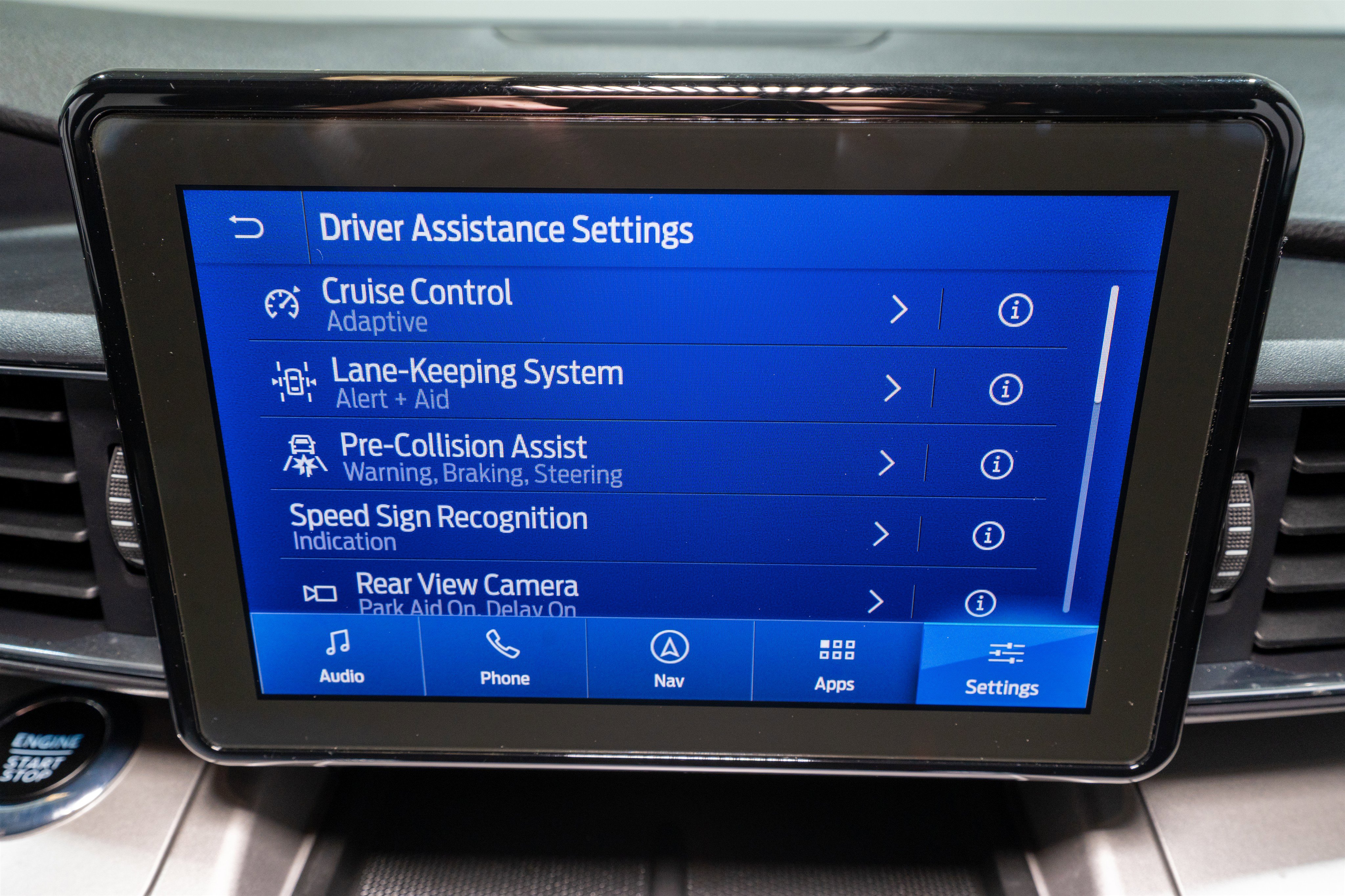 Used 2022 Ford Explorer XLT w/ Equipment Group 202A image 21