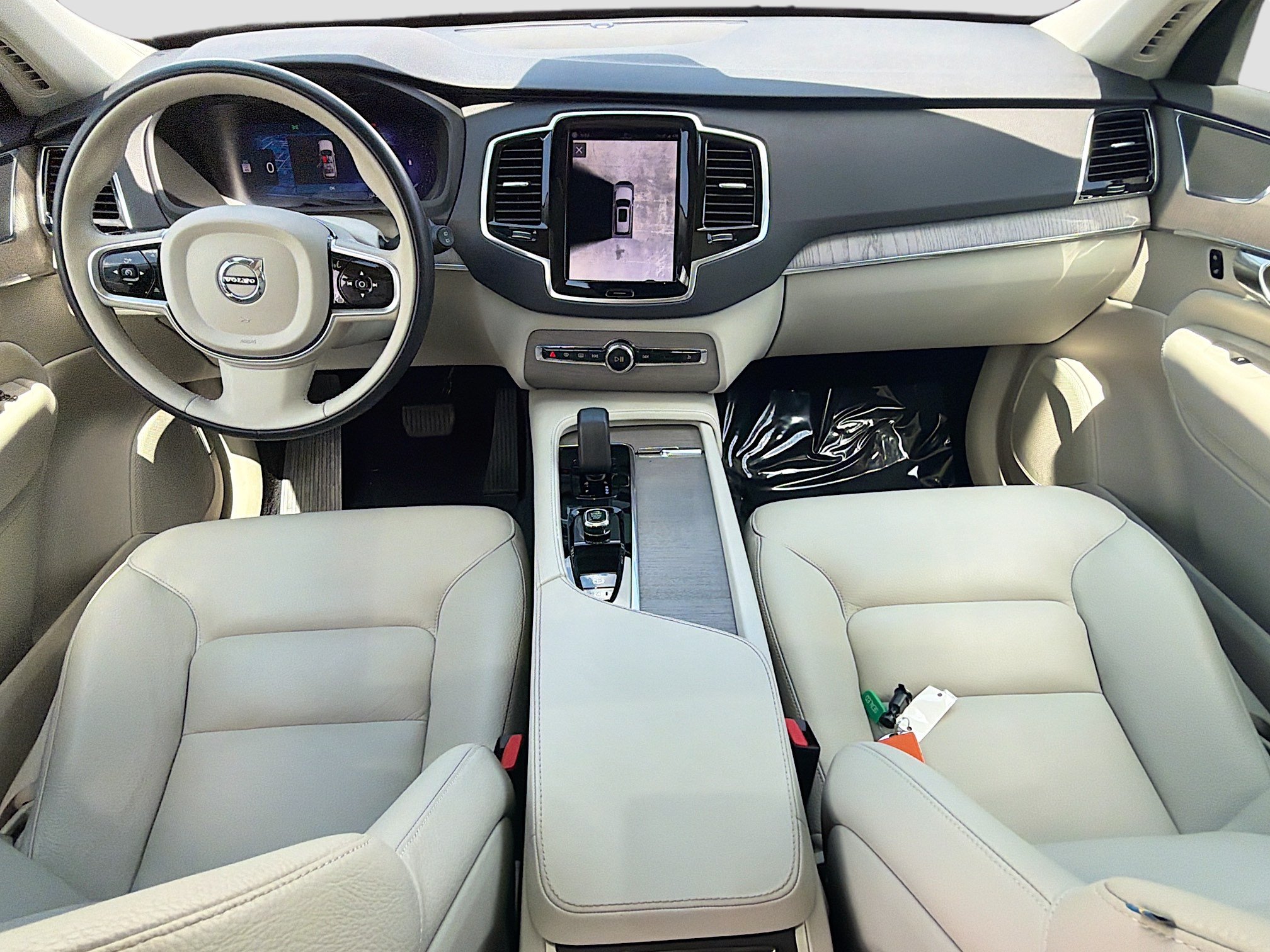 Used 2025 Volvo XC90 B5 Plus w/ Protection Package Premier AWD/4WD image 15
