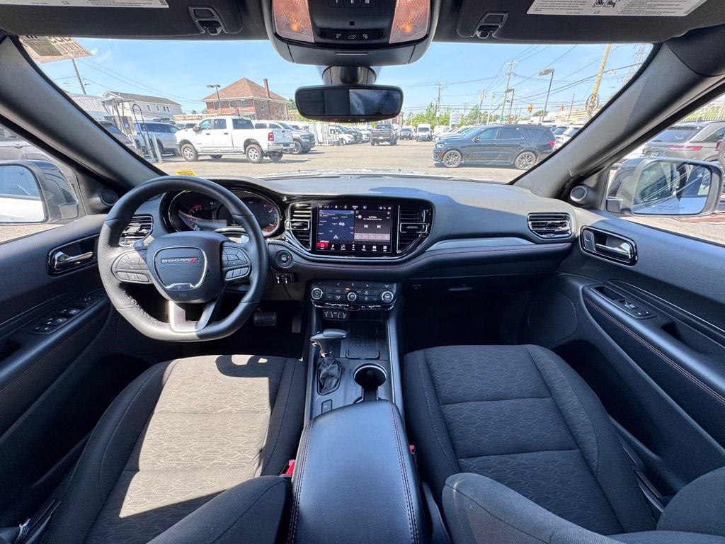 Certified 2025 Dodge Durango R/T w/ Blacktop Package AWD/4WD image 11