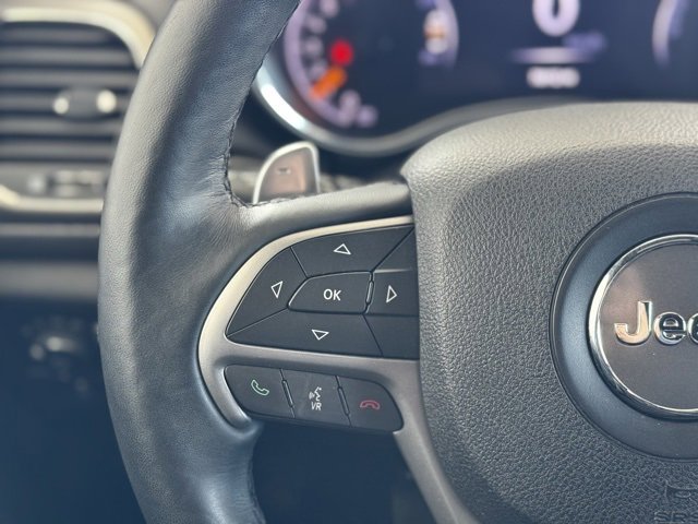 Used 2017 Jeep Grand Cherokee Altitude image 24