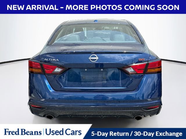 Used 2023 Nissan Altima 2.5 SR FWD image 11