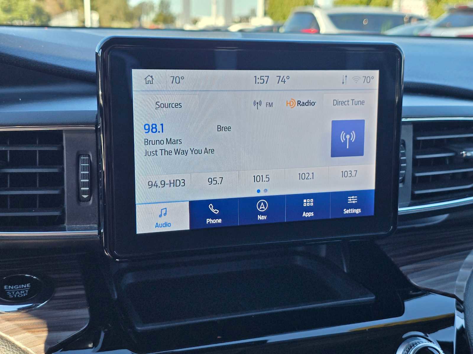 Used 2023 Ford Explorer Limited w/ Equipment Group 301A image 31