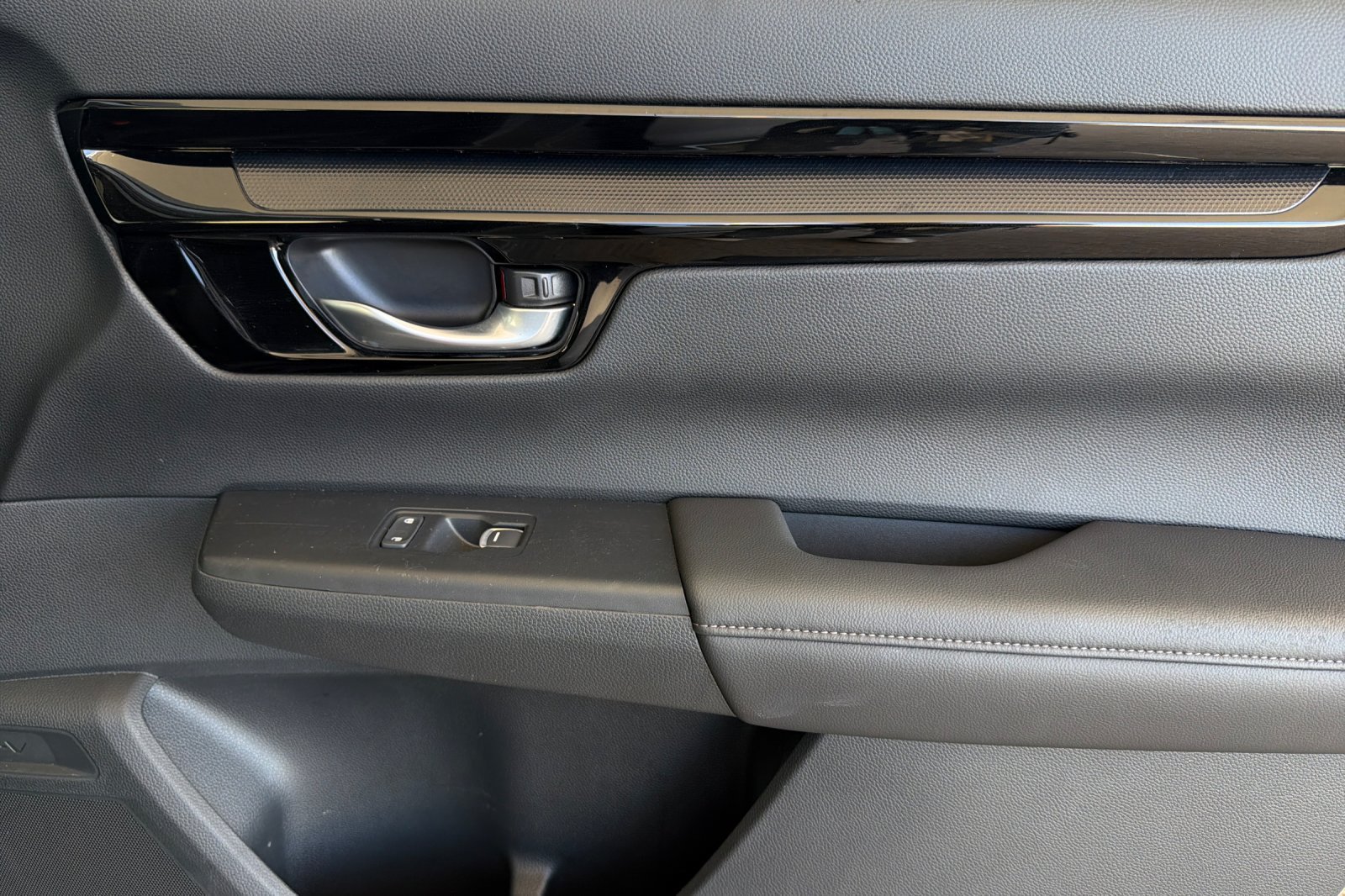 Used 2024 Honda CR-V EX-L image 20